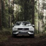 238218_New_Volvo_V60_Cross_Country_exterior