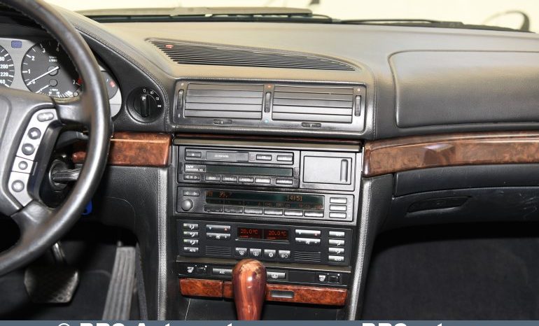 BMW 750 iL V12 Automatas 1998 full