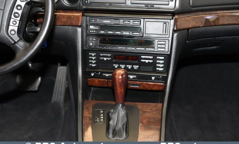 BMW 750 iL V12 Automatas 1998 full