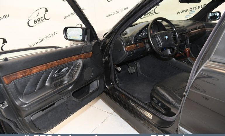 BMW 750 iL V12 Automatas 1998 full