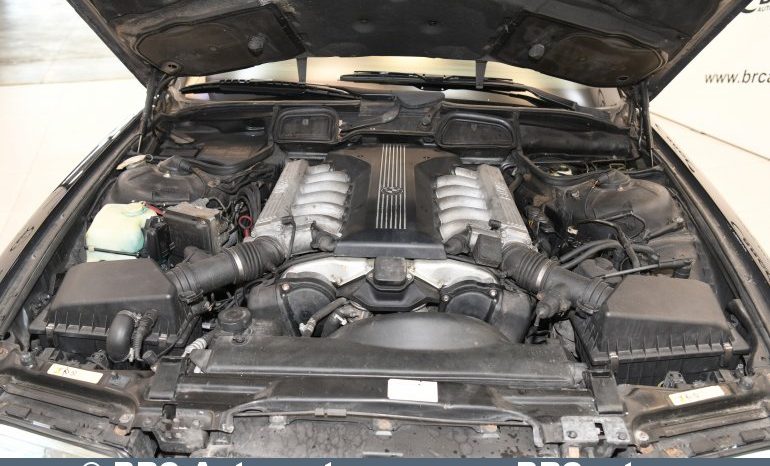 BMW 750 iL V12 Automatas 1998 full