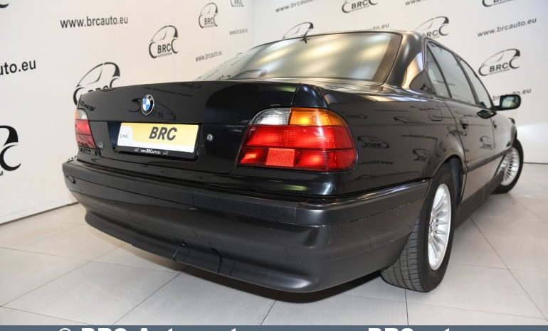 BMW 750 iL V12 Automatas 1998 full