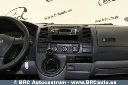 Volkswagen Caravelle 2.0 TDI CR 2015 full