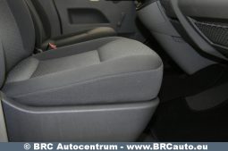 Volkswagen Caravelle 2.0 TDI CR 2015 full