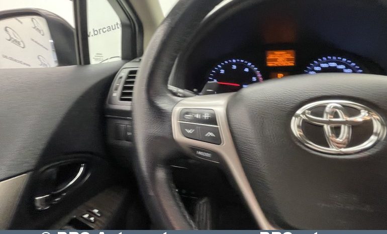 Toyota Avensis Combi 2.2 D-4D Executive Automatas 2015 full