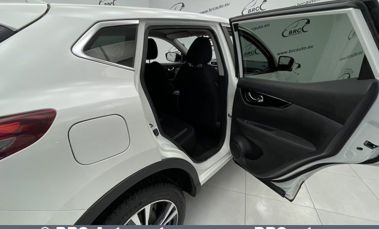 Nissan Qashqai 1.3 DIG-T 2020 full