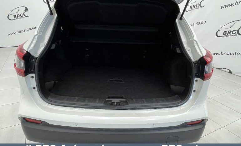 Nissan Qashqai 1.3 DIG-T 2020 full