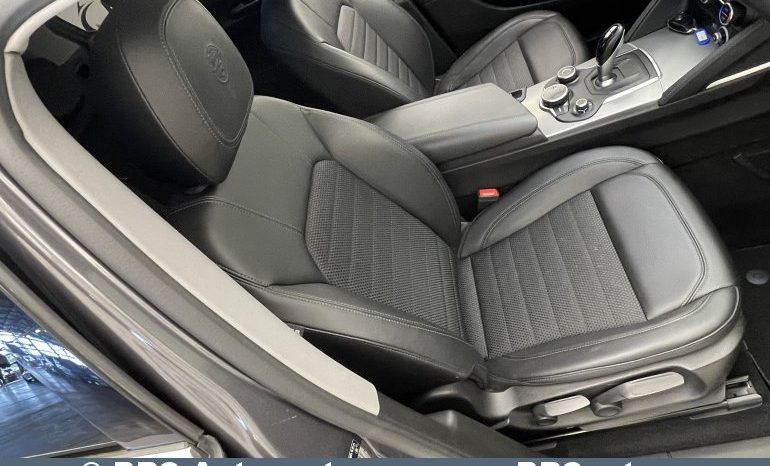 Alfa Romeo Stelvio 2.2d Automatas 2019 full