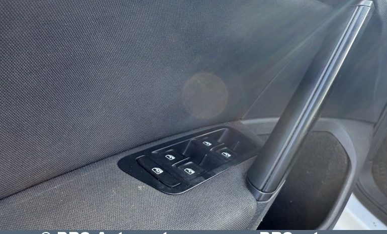 Volkswagen Golf 1.0 TSI 2018 full